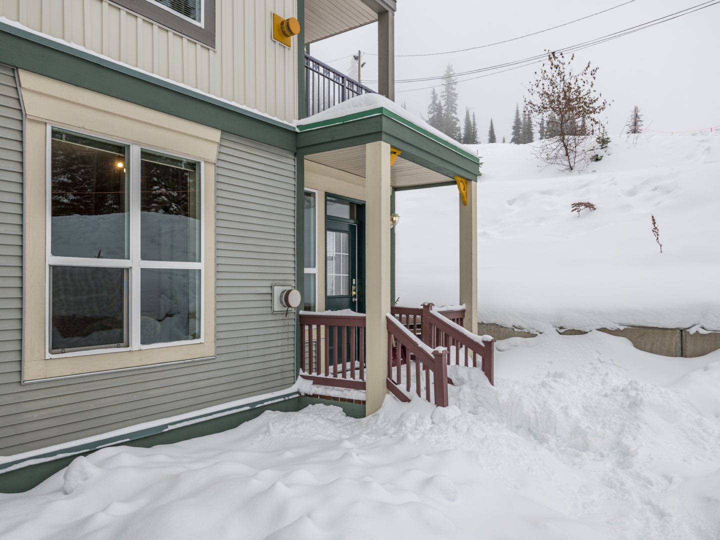 Silver Star Stays - Snow Place Like Home
