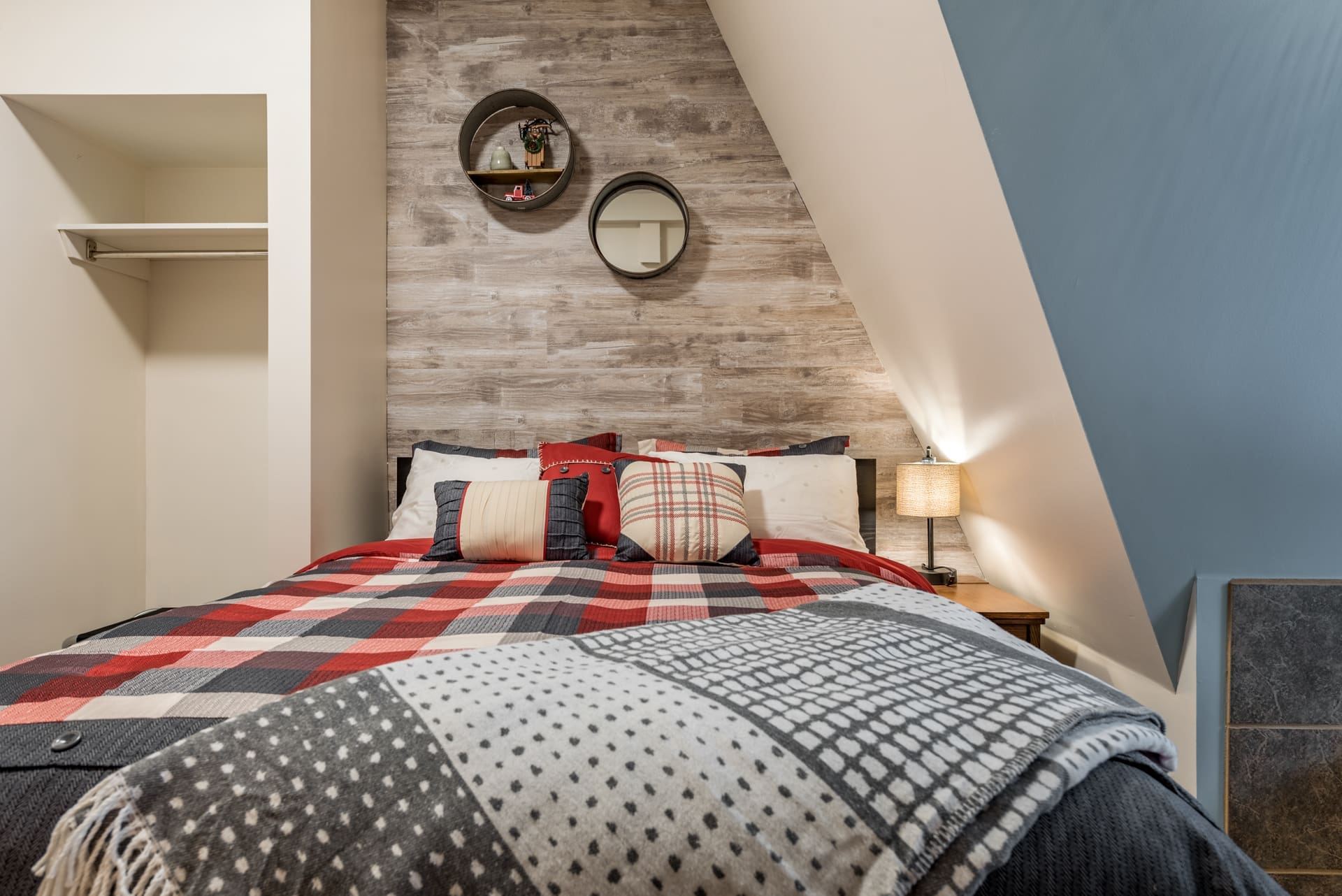 Master Queen Bedroom in condo with soaker tub. Ski right to and from your door in this private condo, only steps away from the village too. Private hot tub, pet-friendly, and shared laundry in the building.